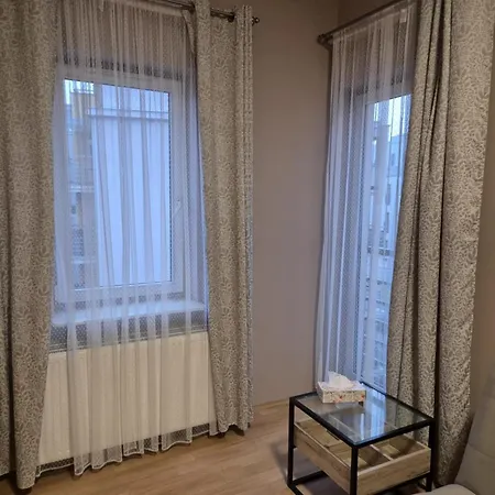 Przytulna Kawalerka W Centrum Poznania Poznan